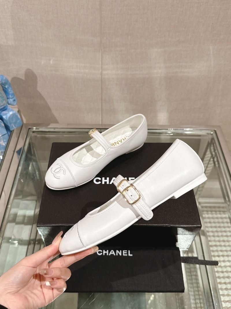 Chanel Low Shoes